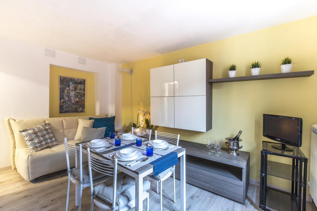 Susy Biennale Apartment - Canal View And Garden Veneza Exterior foto