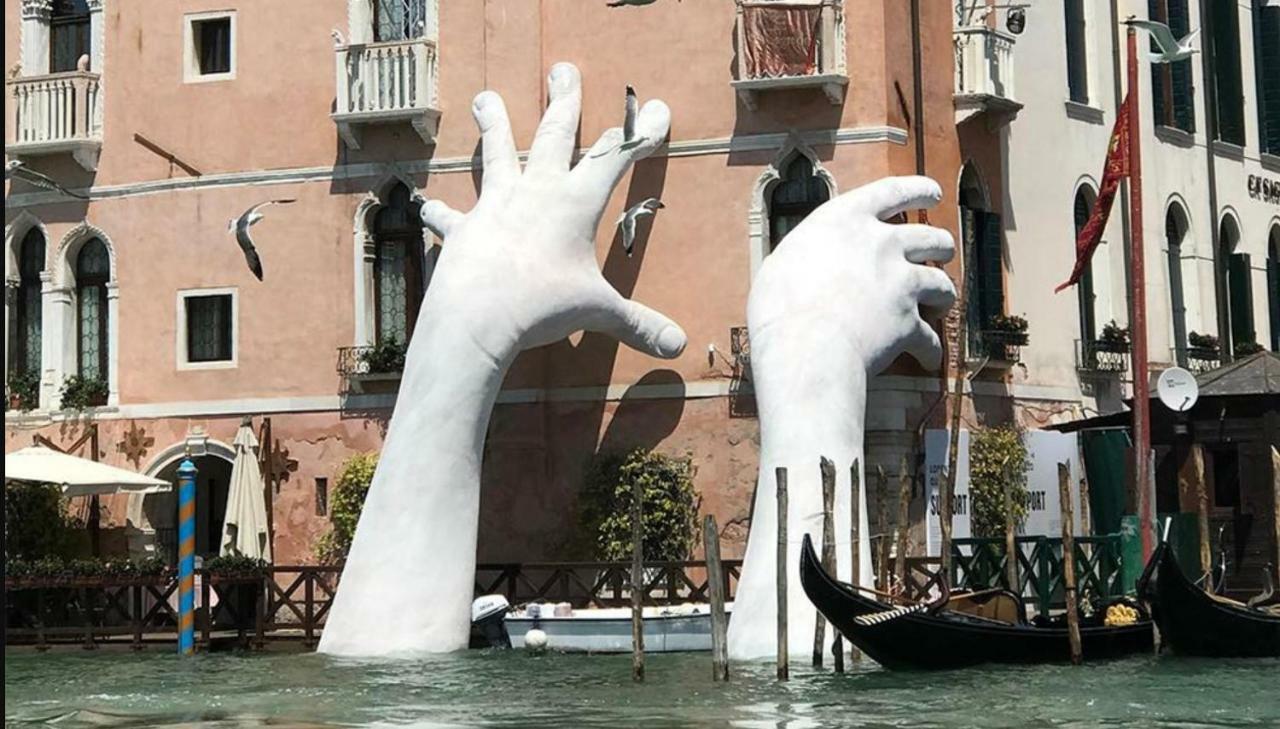 Susy Biennale Apartment - Canal View And Garden Veneza Exterior foto