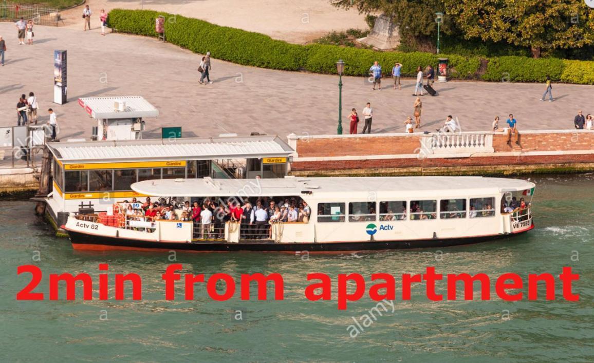 Susy Biennale Apartment - Canal View And Garden Veneza Exterior foto